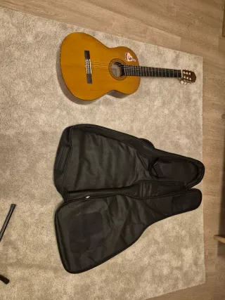 Guitarra Yamaha Juvenil