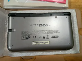 Nintendo 3DS XL grigio