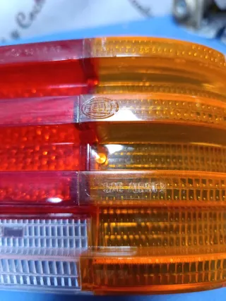 Tulipa piloto trasero derecho Mercedes W114-W115