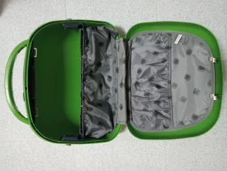 Maletín neceser rígido verde 34x27 cm