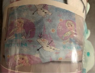 Coperta Frosen cm100x140 + 2 Peluche Hello Kittie