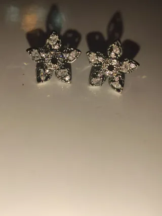 Pendientes Flor Demogorgon Stranger Things Plata