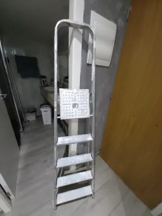 Escalera 5 peldaños aluminio