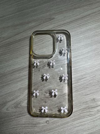 Funda iPhone 15 Pro con lazos