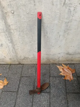 Picó Hacha Profesional Wurth Fibra