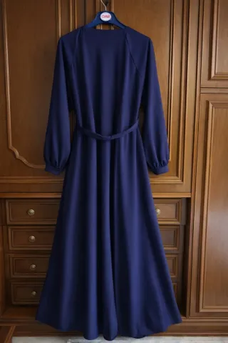 Abito lungo viola con cintura taglia unica