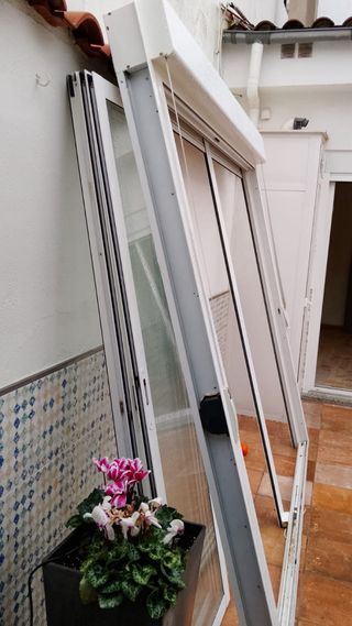 Ventana aluminio 2,30 x 2,30