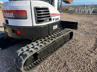 Mini excavadora Bobcat E50