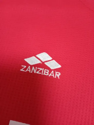 Camiseta de fútbol Zanzibar roja