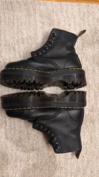 Dr. Martens Sinclair Milled Nappa Piel