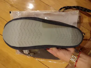 Zapatillas Mr Wonderful Talla 44-46. Gris oscuro