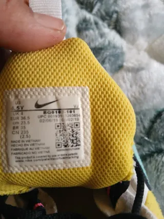 Nike React 270 Morado, Turquesa y Amarillo