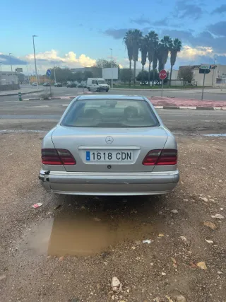 Mercedes-Benz Clase E 2000