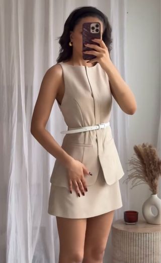 Vestido corto cinturón