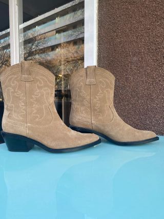 Botines Ante Beige Stradivarius