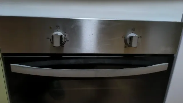 HORNO ELÉCTRICO Y ENCIMERA DE GAS