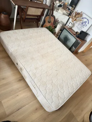 Cama de matrimonio y somier