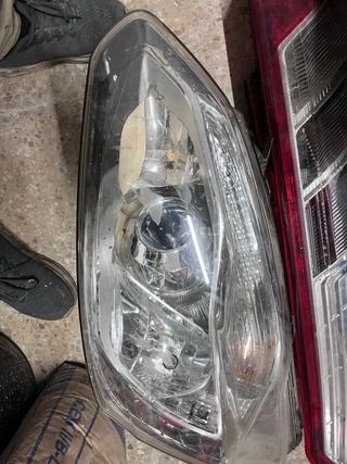 Faros.pilotos Ford Transit Custom   para limpiar