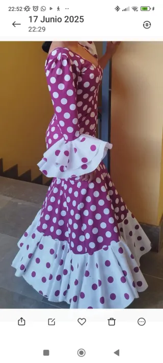 Traje de flamenca lunares morado y blanco