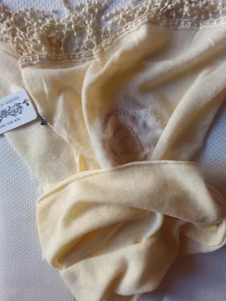 Bufanda/pañuelo suave con detalles