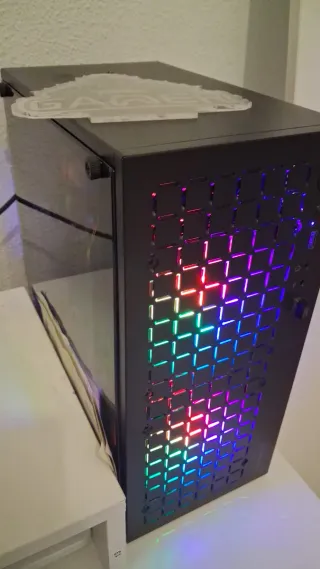 PC Gamer Negro con Luces RGB