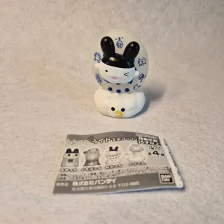 Figurita Tamagotchi Mimitchi con luz