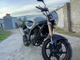 Moto Hyosung Blanca 250c