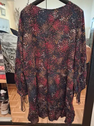 Vestido estampado floral manga larga