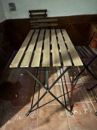 Conjunto mesa y sillas exterior madera y metal