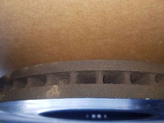 DISCO FRENO DELANTERO KIA CARENS (UN) Emotion | 10.06 - 12.10