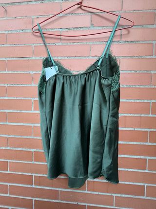 Top lencero a estrenar. Talla única.