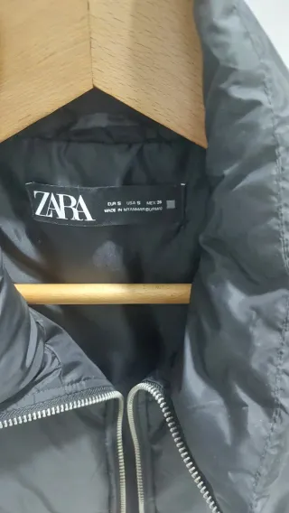 Chaleco acolchado corto Zara TS