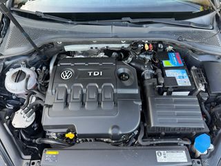 Volkswagen Golf NACIONAL