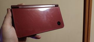 Nintendo DSi XL Roja