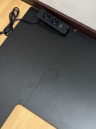 Mesa Gaming con Estante y Soporte