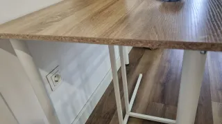 Mesa de escritorio madera y metal