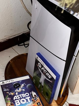 Consola PlayStation 5 Blanca + Juegos 2 mandos