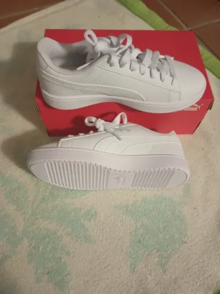 Zapatillas Puma Rickie Classic Blancas