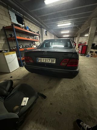 Mercedes-Benz Clase E 1995