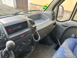 Peugeot bóxer 2.8 TDI motor sofim se vende en ese