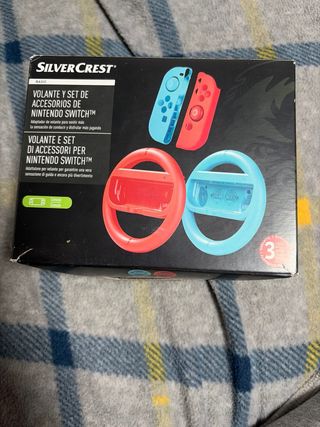 Nintendo Switch con fundas mando y caja,negociable