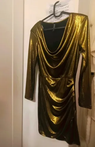 Vestido dorado fiesta