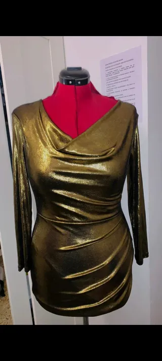 Vestido dorado fiesta