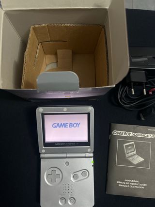 Nintendo Game Boy Advance SP Plata