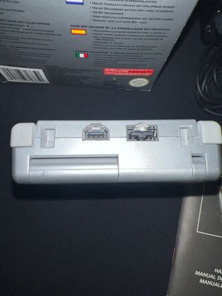 Nintendo Game Boy Advance SP Plata