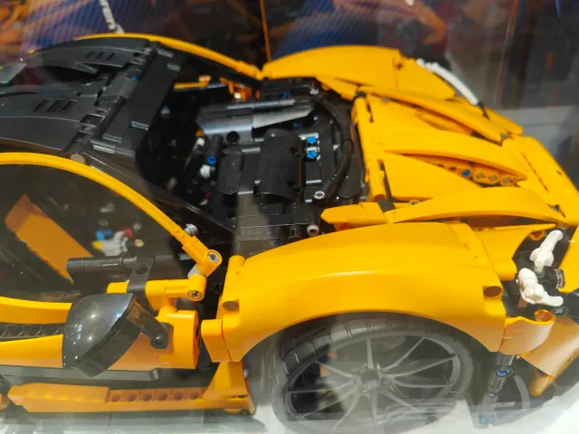 LEGO Technic McLaren P1 42172