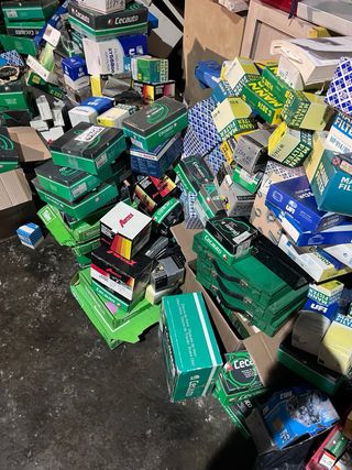 Gran lote de recambios coche