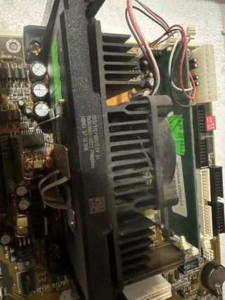 128- Asus p6bx2 p6vbx2 p6zx2 slot 1 PentiumIII 350