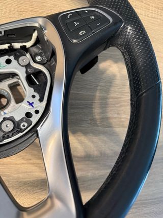 Volante Mercedes-Benz A0004605303