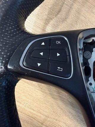 Volante Mercedes-Benz A0004605303